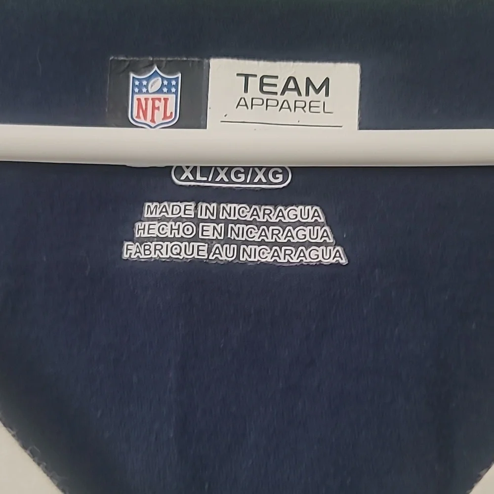 Seahawks Ladies V-neck, Long Sleeve Size XL - Picture 2 of 4